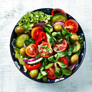 Conservas para ensaladas y platos fríos en restaurantes